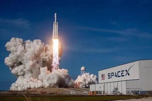 马斯克与他的运载火箭:太空探索的新纪元