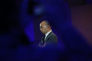 马斯克公开道歉:科技巨头的反思与成长