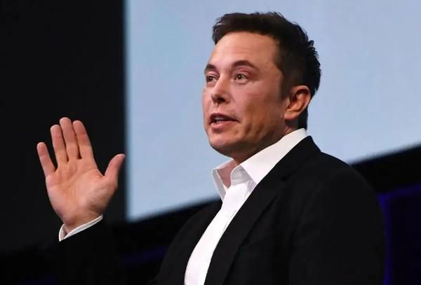 马斯克最新动态:特斯拉与SpaceX近期进展一览