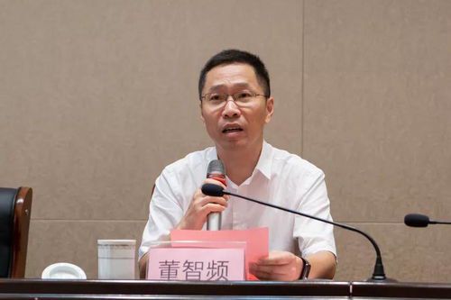 马斯克与美国政治:科技巨头的党派旗帜之争